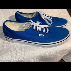 VANS Men’s size 10. LIKE NEW!